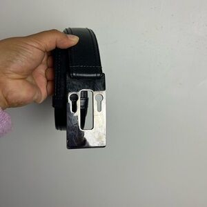 VTG Carlisle Black Leather Belt L  Mens Silver Buckle Elegant Luxury Futuristic